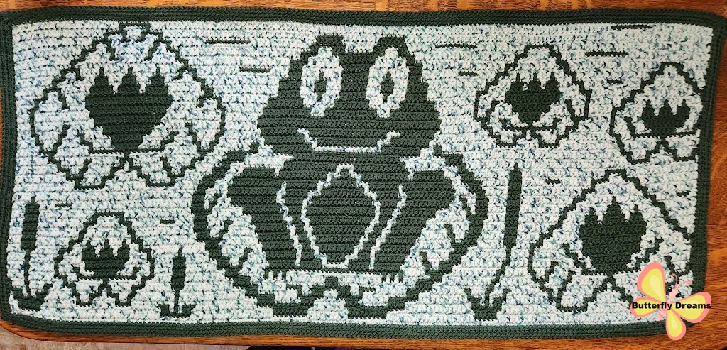 Pondside Table Runner